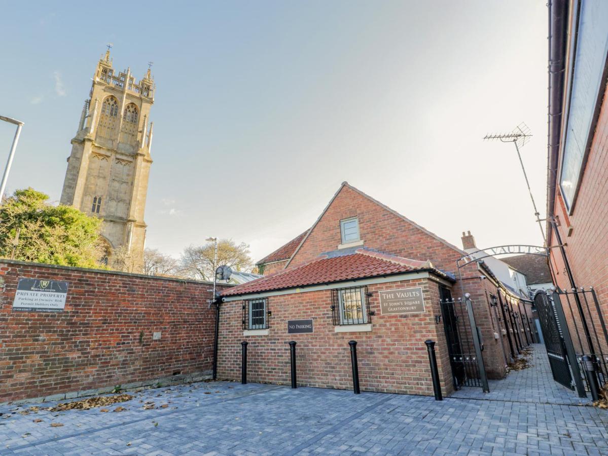 3 The Vaults Apartment Glastonbury Exterior foto